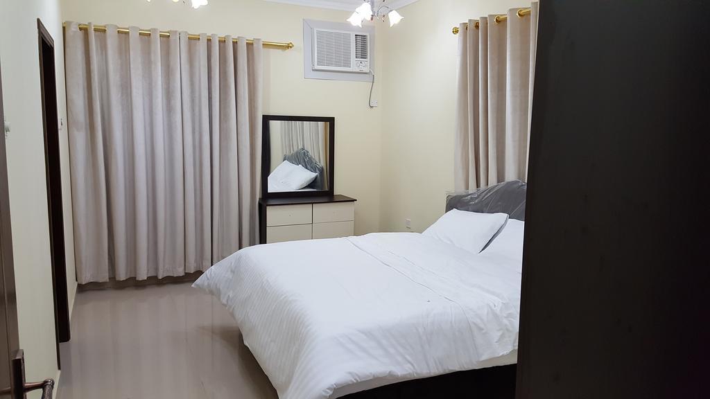 Golden Seasons Furnished Apartment Salalah Buitenkant foto